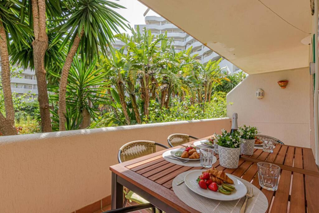 797 Holiday Rentals- Precioso Piso Con Vistas Al Jardin En Benalbeach Benalmádena Eksteriør bilde