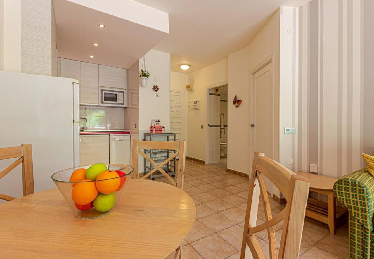 797 Holiday Rentals- Precioso Piso Con Vistas Al Jardin En Benalbeach Benalmádena Eksteriør bilde