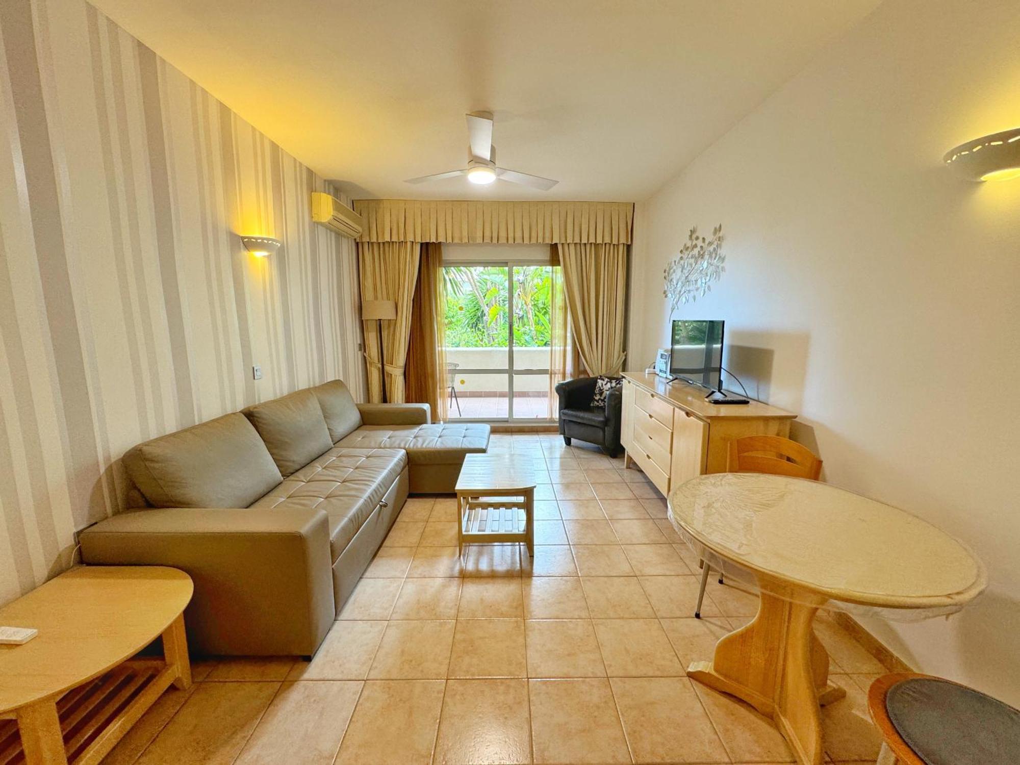797 Holiday Rentals- Precioso Piso Con Vistas Al Jardin En Benalbeach Benalmádena Eksteriør bilde