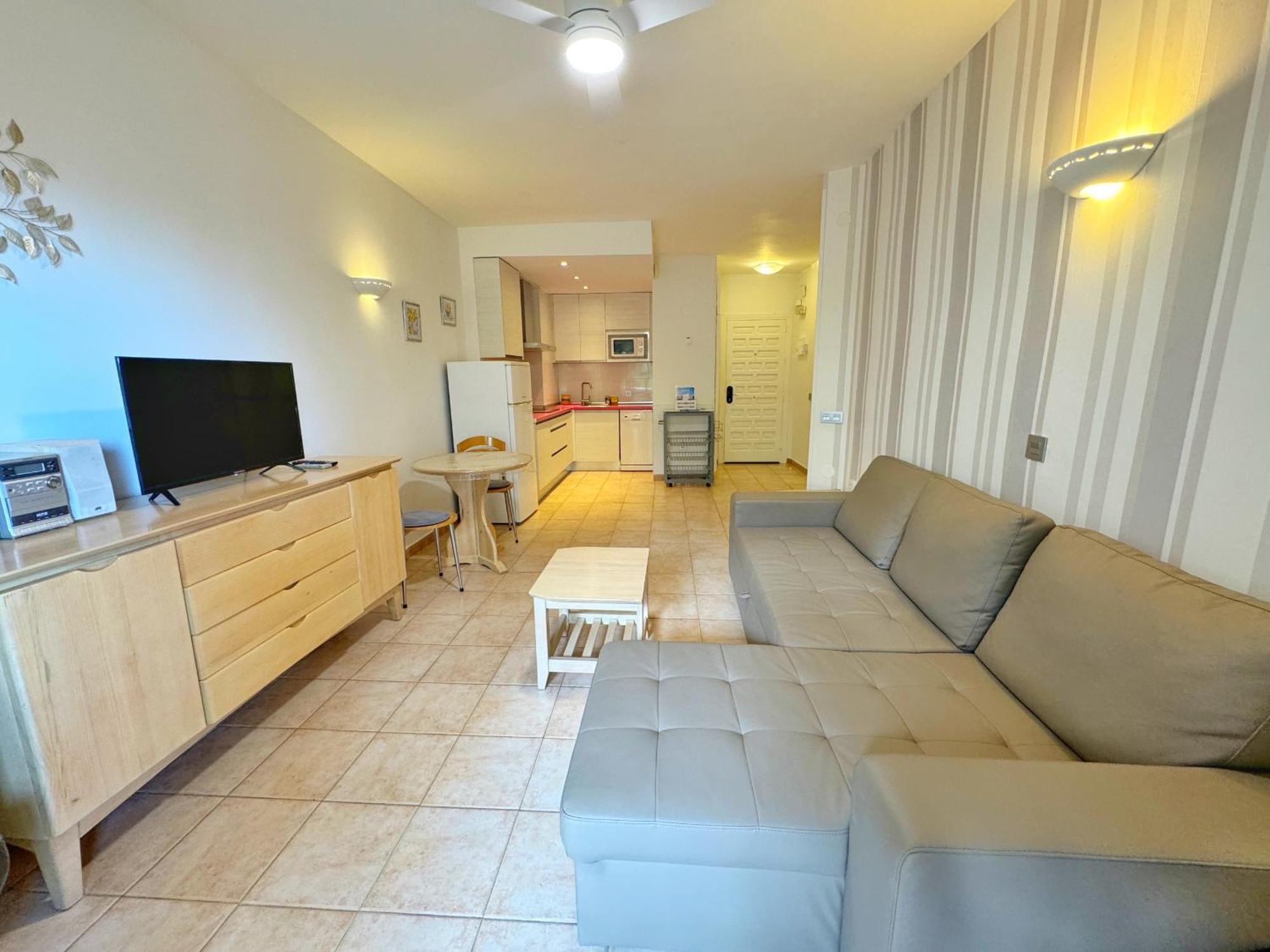 797 Holiday Rentals- Precioso Piso Con Vistas Al Jardin En Benalbeach Benalmádena Eksteriør bilde